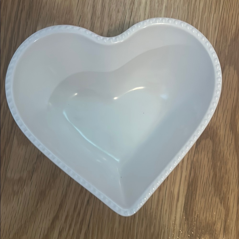NWT Set of 5 Hobby Lobby White Heart Melamine dish